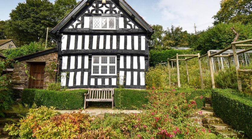 Photo of in Church Stretton  (90824)