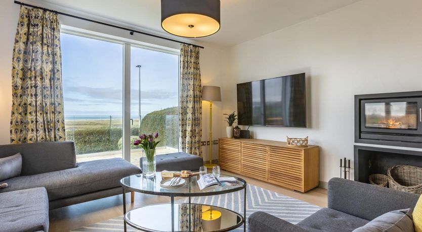 Photo of 5 Bed in Bideford