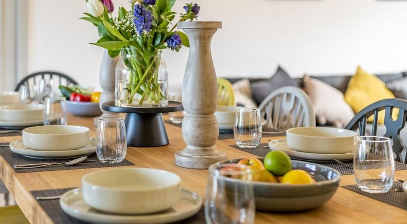 Photo of 5 Bed in Appledore