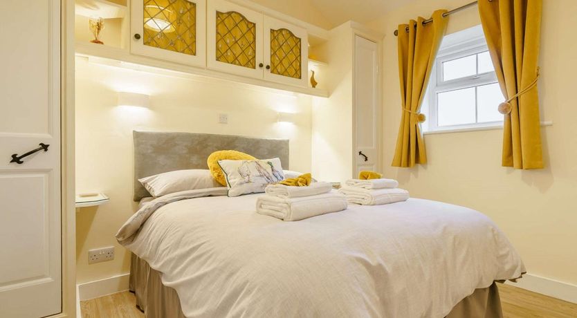 Photo of 3 Bed in Whitby