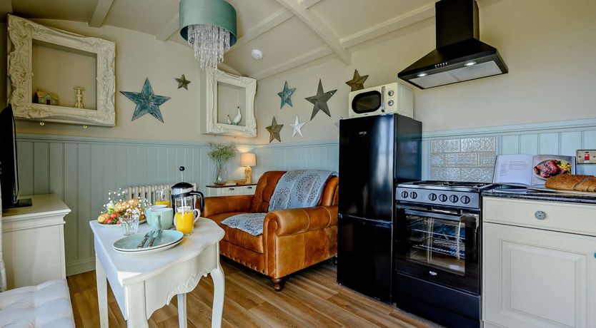 Photo of 1 Bed in Camelford