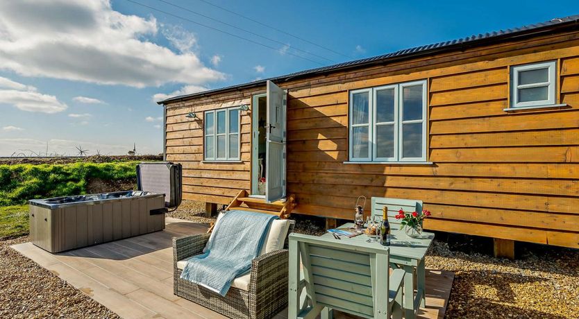 Photo of 1 Bed in Camelford