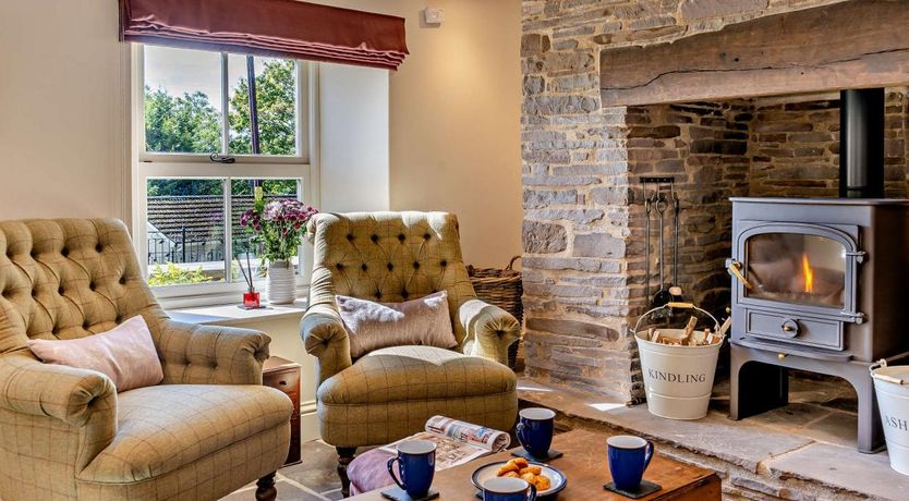 Photo of 4 Bed in Bwlch