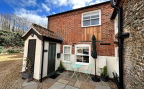 Photo of in Fakenham (90683)