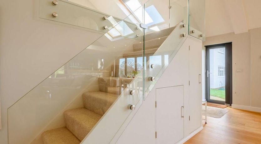 Photo of 1 Bed in Upham