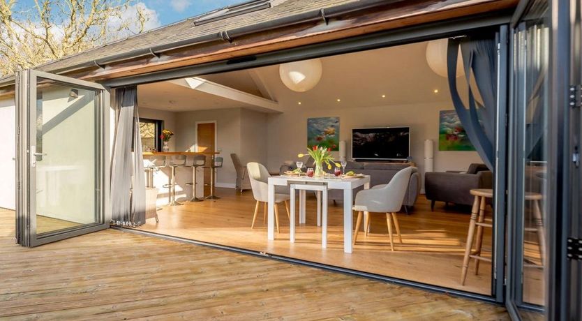 Photo of 1 Bed in Upham