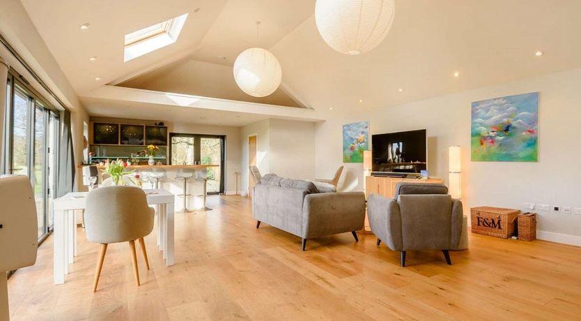 Photo of 1 Bed in Upham