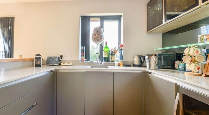 Photo of 1 Bed in Upham