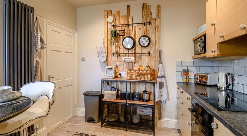 Photo of 1 Bed in Scarborough