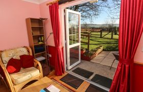 Cwtch Cowin Holiday Cottage