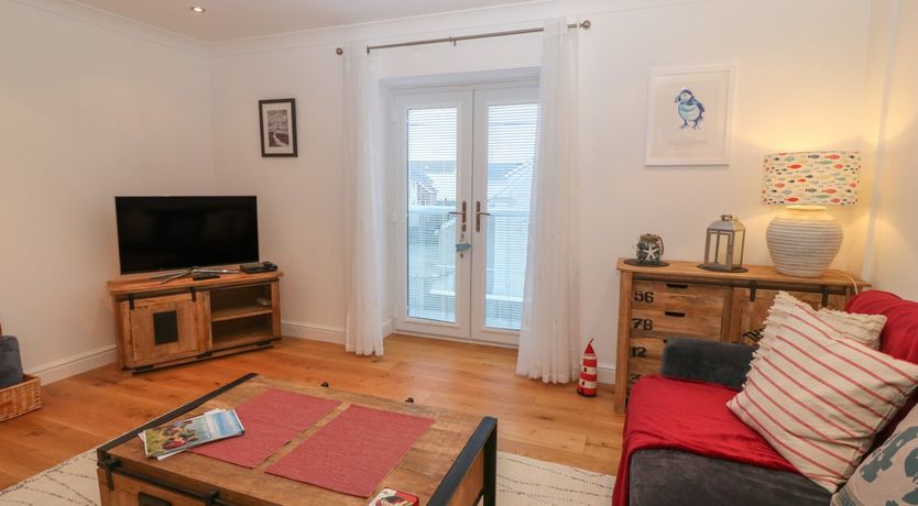 Photo of 8 Pen Llanw Tides Reach