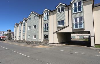 8 Pen Llanw Tides Reach Apartment