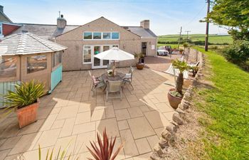 Pen Y Sarn Holiday Cottage