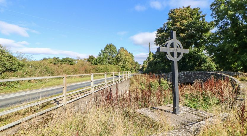Photo of The Arches Larklands