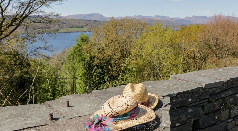 Photo of 8 Oaks Field