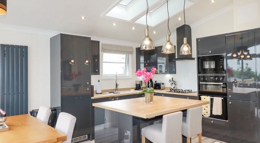 Photo of Mordros Lodge