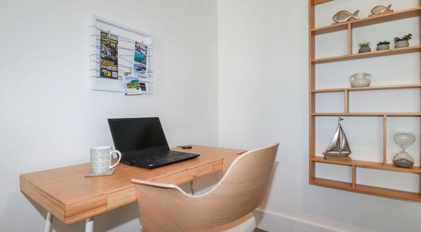 Photo of 33 Cliff Edge