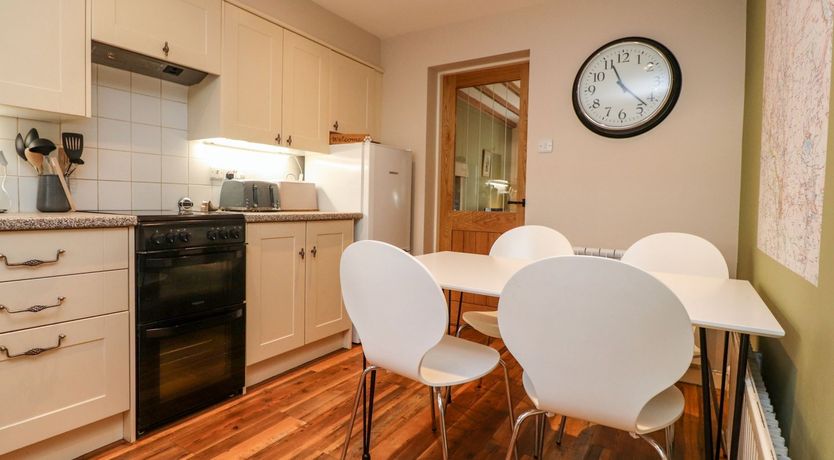 Photo of 3 South View