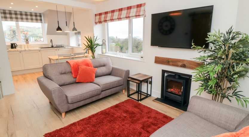 Photo of 4 Maypole Green