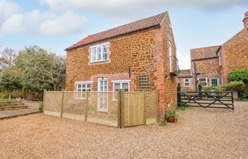 Granary Cottage at The Old Bakehouse Holiday Cottage