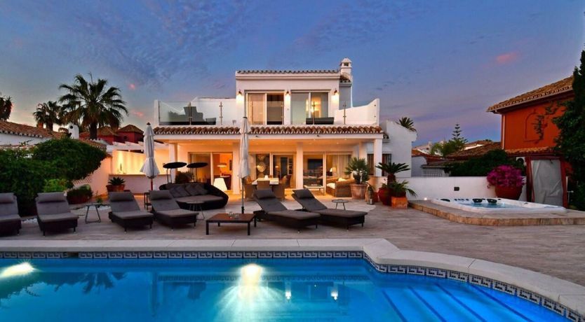 Photo of Dolphin's Dance