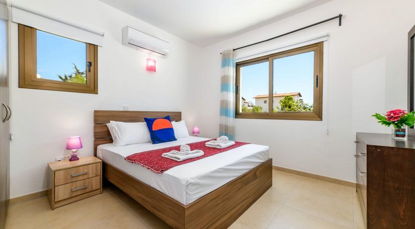 Photo of An Arch for an Arch