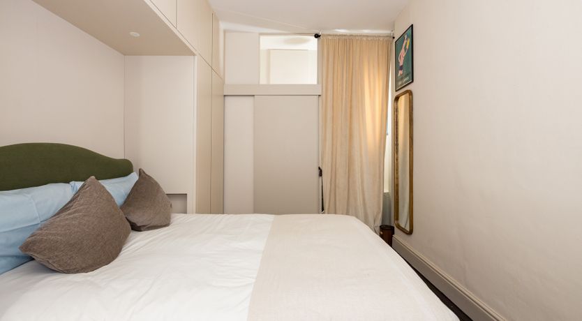 Photo of Artistry in Phthalo