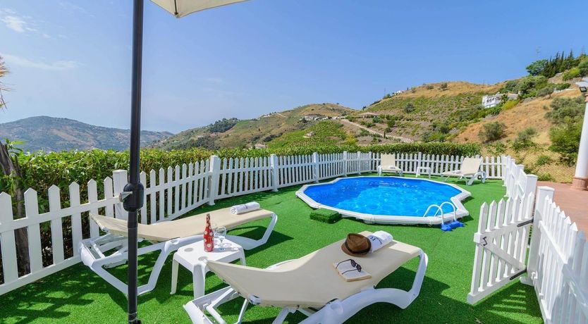 Photo of Complete Cómpeta