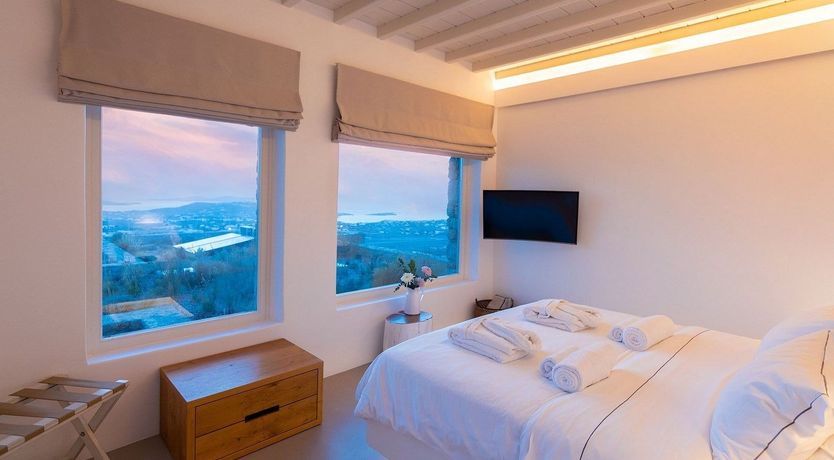 Photo of Oceanfront Odyssey