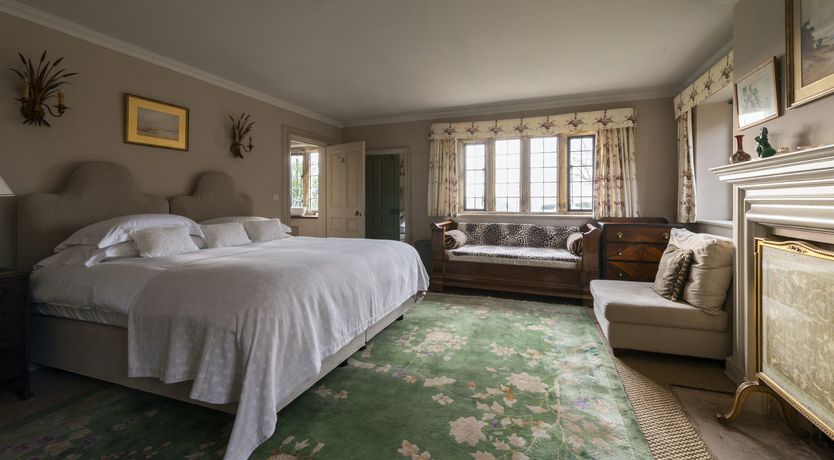 Photo of Lady Elizabethan