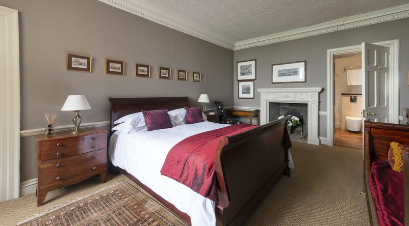 Photo of Lady Elizabethan