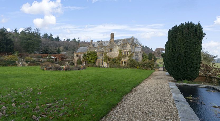 Photo of Lady Elizabethan