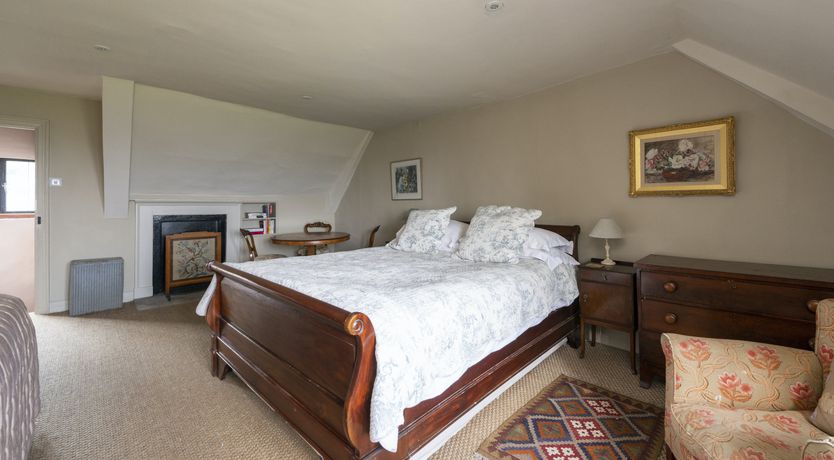 Photo of Lady Elizabethan