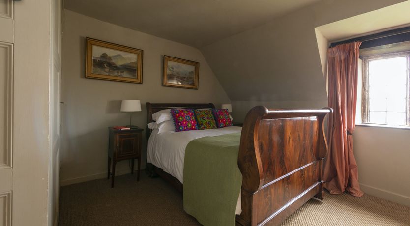 Photo of Lady Elizabethan