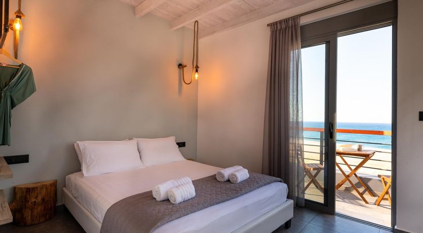 Photo of Stone to Beach