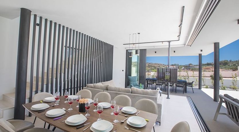 Photo of White Wood & Water