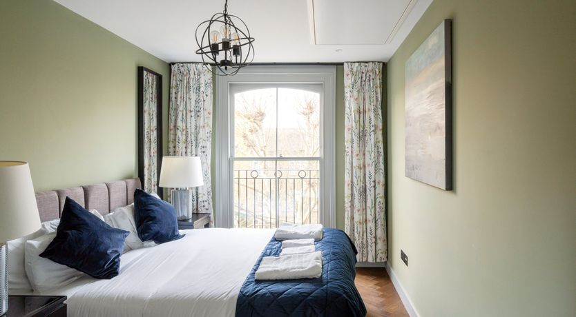 Photo of The Right Profile