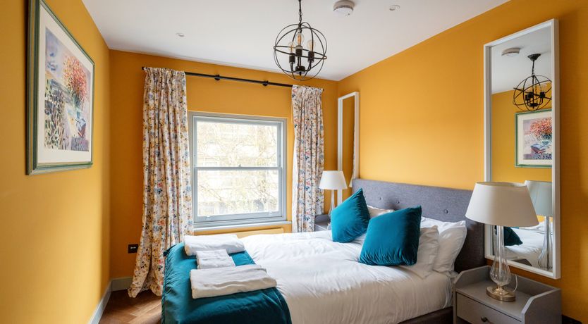 Photo of The Right Profile