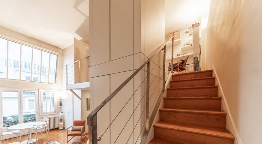 Photo of Modernist Muse