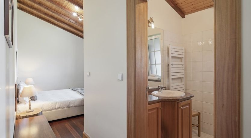 Photo of Grassy Hollow