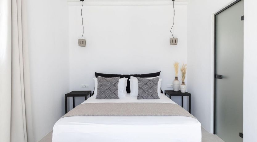 Photo of Anna's Daydream