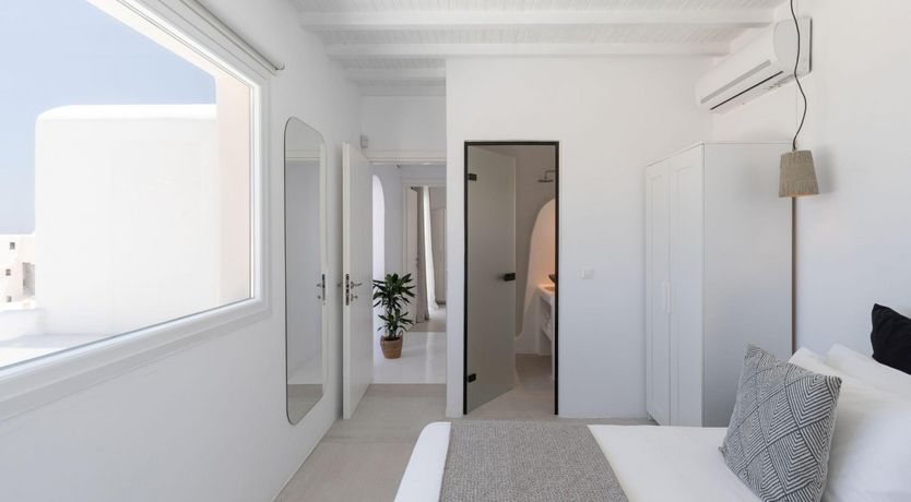 Photo of Anna's Daydream