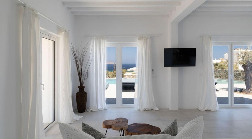 Photo of Anna's Daydream