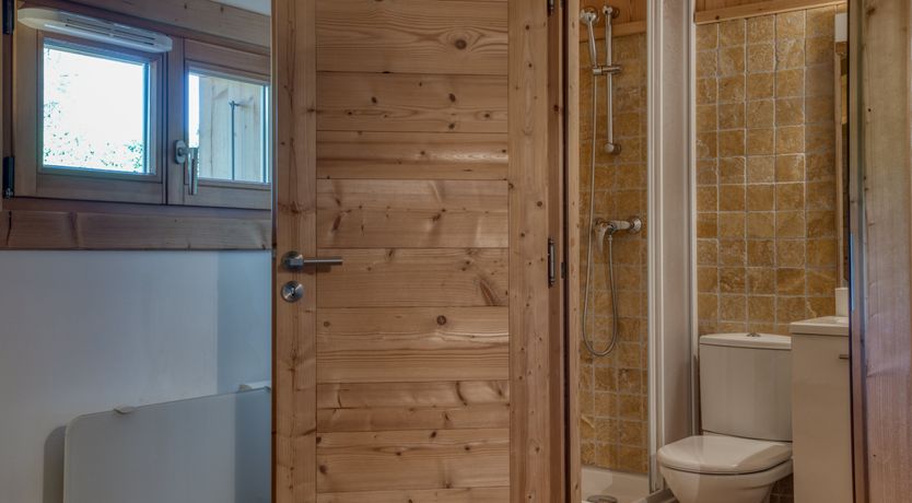 Photo of Pirouettes in Salopettes