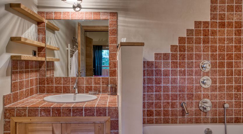 Photo of Pirouettes in Salopettes