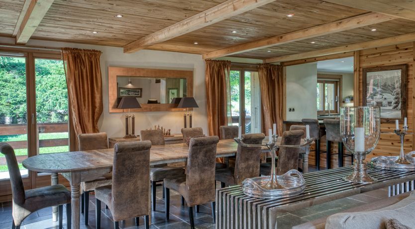 Photo of Pirouettes in Salopettes