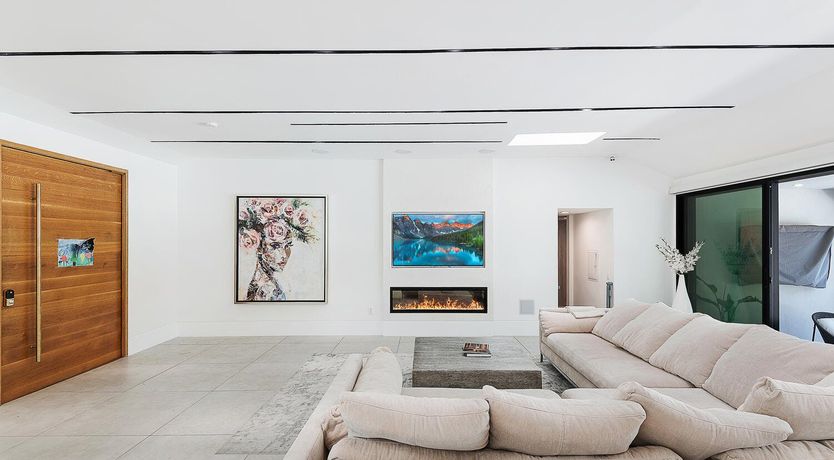 Photo of Fountainous Luxury