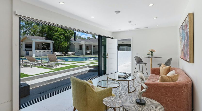 Photo of Fountainous Luxury