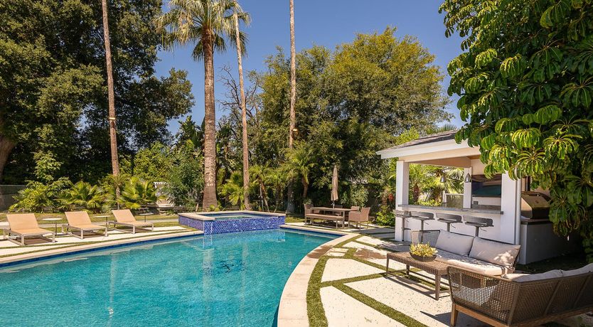 Photo of Fountainous Luxury