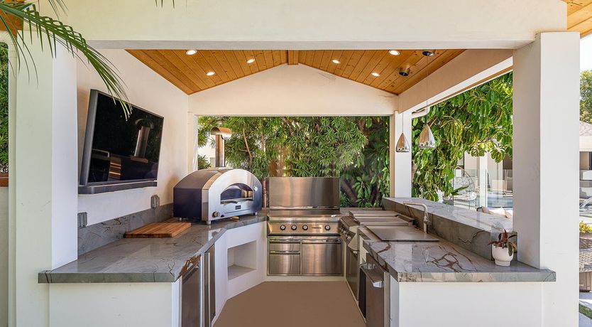 Photo of Fountainous Luxury